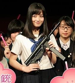 橋本環奈「セーラー服と機関銃」