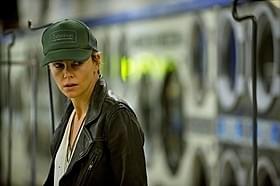 シャーリーズ・セロン主演の 本格サスペンス「ダーク・プレイス」「ダーク・プレイス」