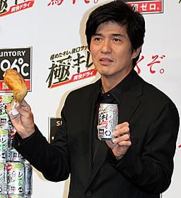 驚き顔を連発した佐藤浩市