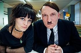 アドルフ・ヒトラーがインターネットを駆使「帰ってきたヒトラー」