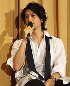 阪本組に参加した喜びを語った斎藤工「団地」