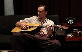 トムさまの歌声にうっとり…「アイ・ソー・ザ・ライト」