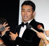 ピース綾部、不退転の決意で無期限の米ニューヨーク武者修行「ビッグになるまで帰ってこない」