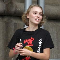 それアウト！ヘンな日本語を着こなすセレブたち