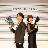 「朗読劇 PSYCHO-PASS サイコパス ‐ALL STAR REALACT‐」に出演した関智一(左)と花澤香菜(右)