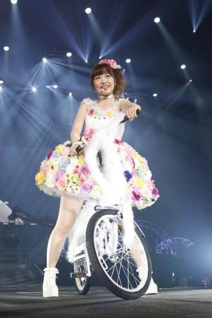内田彩/AYA UCHIDA 2nd SOLO LIVE Blooming!咲… AYA UCHIDA 2nd SOLO LIVE「Blooming! 〜咲き誇れみんな