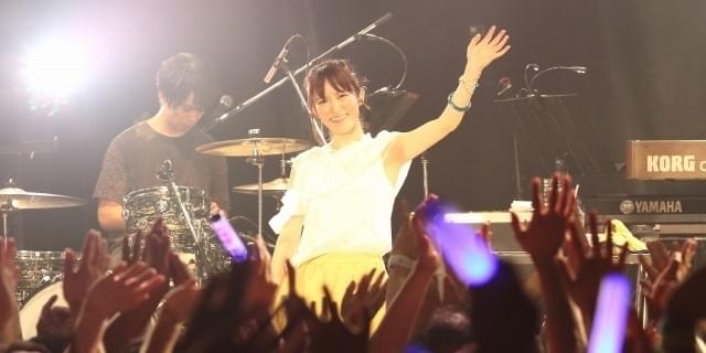小松未可子ライブツアー「THEE Futures」Blu-ray Amazon.co.jp: 小松未可子ライブツアー「THEE Futures」Blu-ray