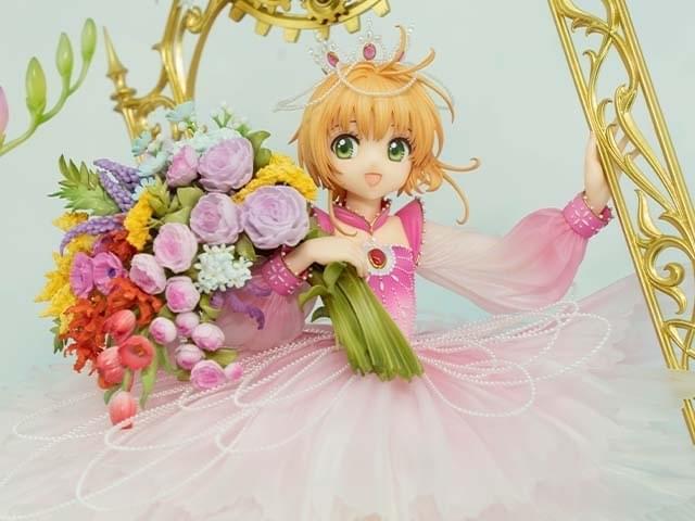人気フィギュア31個（ワンピース、フリーレン、美少女など） ふーみ氏が描く爽やかなワンピース姿の美少女がゴールデンヘッド