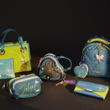 徐倫をイメージしたバッグ、財布など全17アイテムを発売