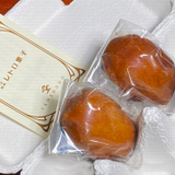 「三松堂」のあんドーナツ 卵のパックのようなケースに入ってます