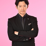 津田健次郎、歌って踊る料理系YouTuberに 7月放送実写ドラマ「西園寺さんは家事をしない」にレギュラー出演