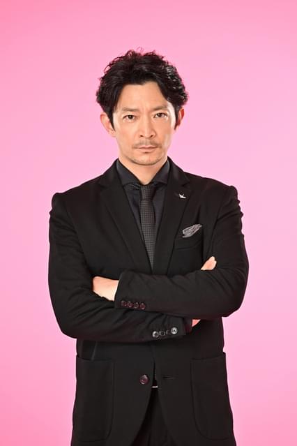 津田健次郎、歌って踊る料理系YouTuberに 7月放送実写ドラマ「西園寺さんは家事をしない」にレギュラー出演 : ニュース - アニメハック