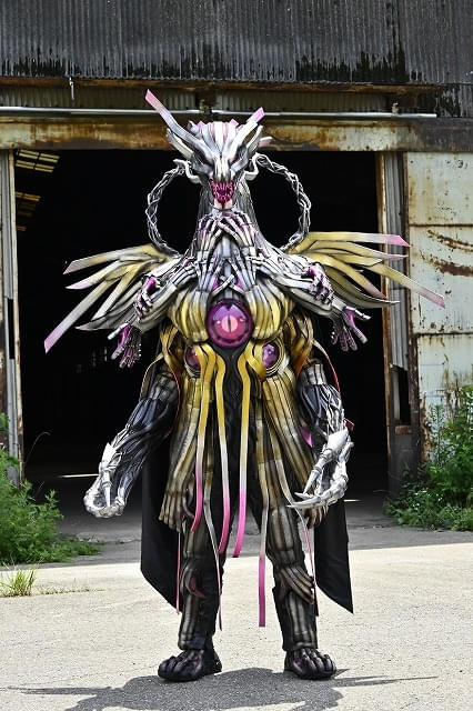 Vシネ「仮面ライダーガッチャード GRADUATIONS」杉田智和が最強