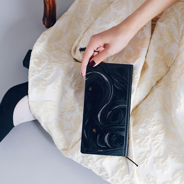 ほぼ日手帳 2026 伊藤潤二「富江」weeks 日本語週間タイプ 新品未開封 伊藤潤二 / 富江 Haunting Beauty ［weeks/週間レフト/日本語版