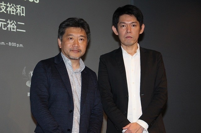 2017年にトークイベントで対談している是枝裕和監督と坂元裕二