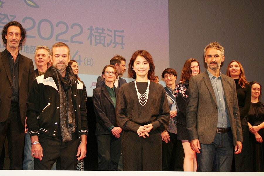 「フランス映画祭2022 横浜」3年ぶりにゲスト来日　石田ゆり子がロマン・デュリスと開幕宣言