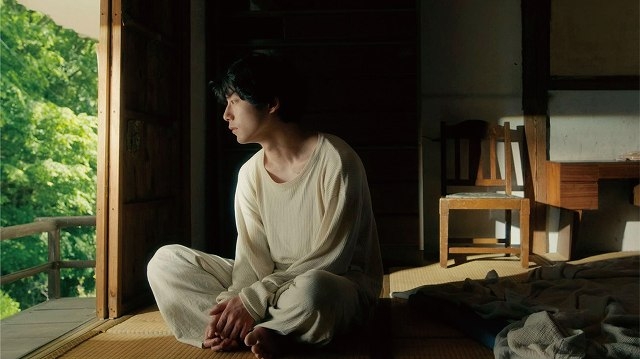 坂口健太郎、傷ついた人々を癒す青年役で主演！　齋藤飛鳥は「乃木坂46」卒業発表後初の映画出演