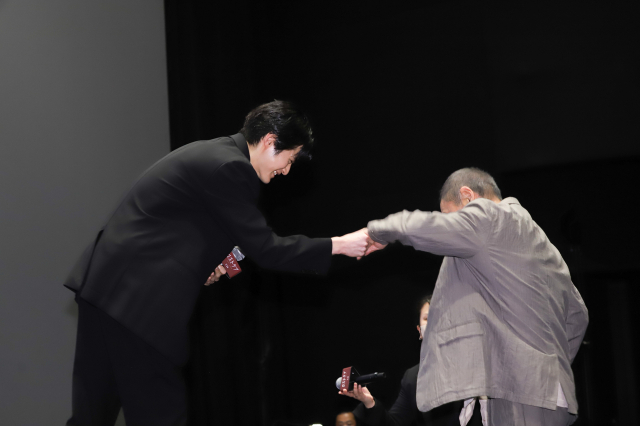 松山ケンイチ、鈴鹿央士に俳優としての心構えを“指導”「伝説は自分でつくるもの」 - 画像3