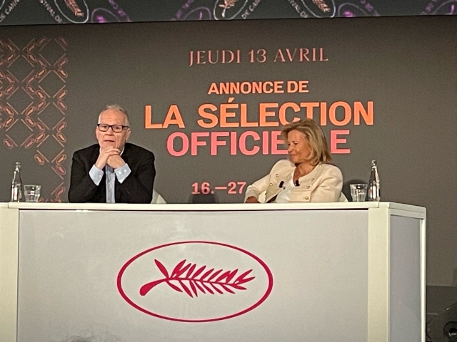 ディレクターのティエリー・フレモーと、女性として初めてカンヌ映画祭のプレジデントになったイリス・ノブロック（右）