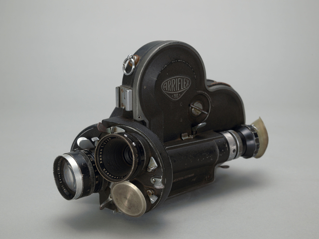 アリフレックス 16 ST。1952年に西ドイツのアーノルド・リヒター社が発売した撮影機