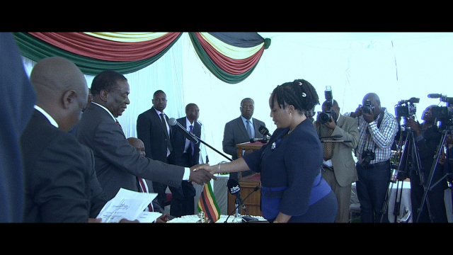 ムナンガグワ大統領に指名されたジャスティス・プリシラ・チグンバ（ジンバブエ選挙委員会会長）