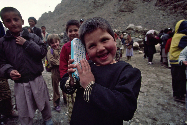 アフガニスタンで長期取材を続けた写真家のドキュメント「鉛筆と銃 長倉洋海の眸（め）」特報＆場面写真 - 画像4
