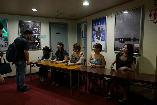 AV女優5人が主演「ブルーポルノ」 桜井あゆはアル・パチーノ似のカブトムシを偏愛「相手がカブトムシでよかった」 - 画像21