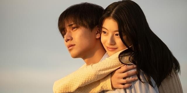 永瀬廉＆出口夏希の“期限付きの恋” Netflix映画「余命一年の僕が、余命半年の君と出会った話。」2024年配信 : 映画ニュース - 映画.com