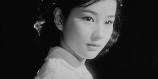 吉永小百合の映画女優デビュー65周年記念企画】本人監修の写真集刊行決定「私の青春を、どうぞご覧ください」 : 映画ニュース - 映画.com