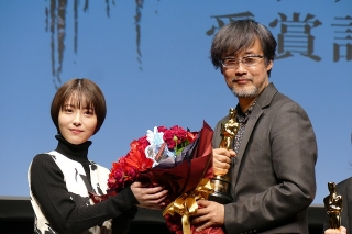 山崎貴監督が凱旋帰国！ アカデミー視覚効果賞を受賞できたのは「完全にゴジラのおかげ」