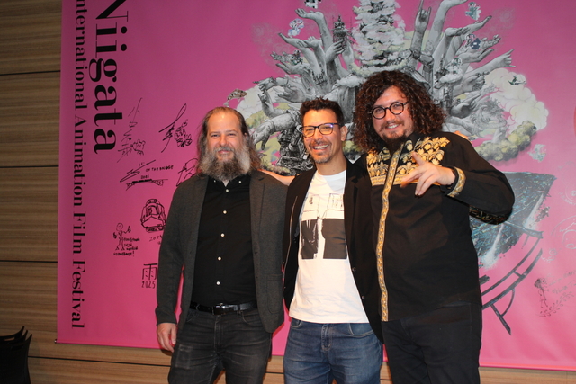 （左から）ジョエル・ボードロイユ監督、ディエゴ・フェリペ・グスマン監督、「スルタナの夢」プロデューサーのディエゴ・エルゲラ