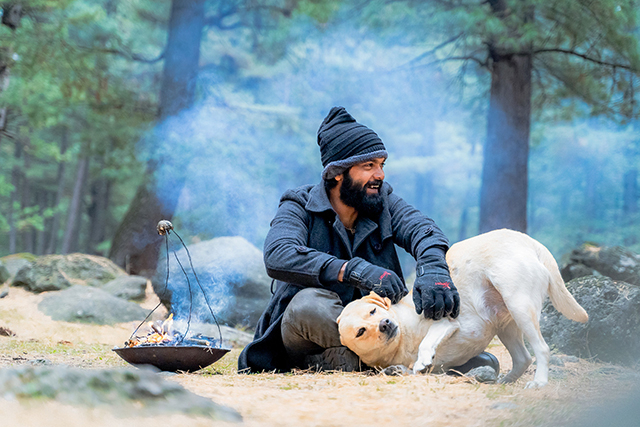 孤独に生きる男と愛犬のインド縦断の旅を描く「チャーリー」本予告＆新場面写真披露 - 画像4