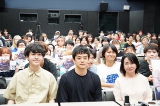 池松壮亮、“母校”で未来の映画界を担う学生たちにエール！「ルールに縛られずに、新しい時代を作ってほしい」