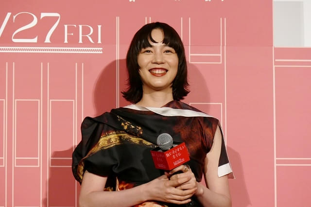 のん、念願だった「性格が悪い役」 主演作「私にふさわしいホテル」で“一番性格が悪い役”を快演