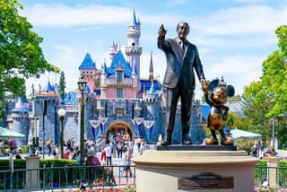 ディズニー、中東初の新テーマパークをアブダビに建設へ