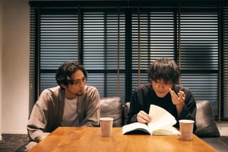 「影響を受けた監督」藤井道人との対談が実現! 「キャンドルスティック」米倉強太が“インディーズスピリット”を語り合う