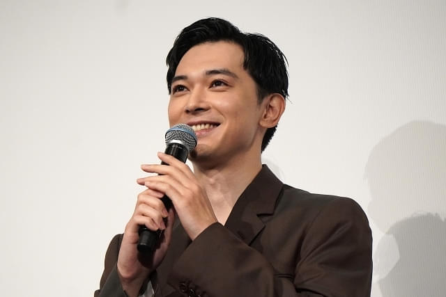 吉沢亮