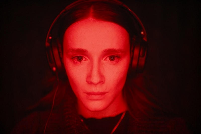 残忍な事件に取り憑かれた女性の狂気 ハネケ×フィンチャーと評されたサイコスリラー「RED ROOMS」本予告