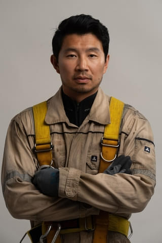 【金曜29日は「筋肉を考える日」】シム・リウの鍛え上げられた肉体美! 「ラスト・ブレス」本編映像披露
