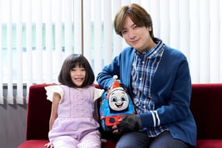 きかんしゃトーマス初のクリスマス映画 DAIGOがサンタクロース役で9年ぶり出演＆人気子役・倉田瑛茉は初アフレコ【予告編】