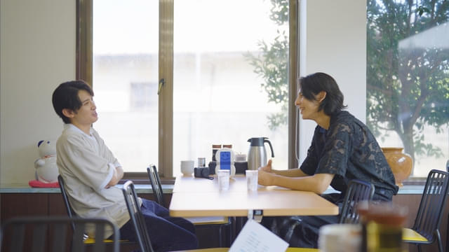 「旅スノ」ならではの、まったりとした“ラウこじ”グルメ旅は必見