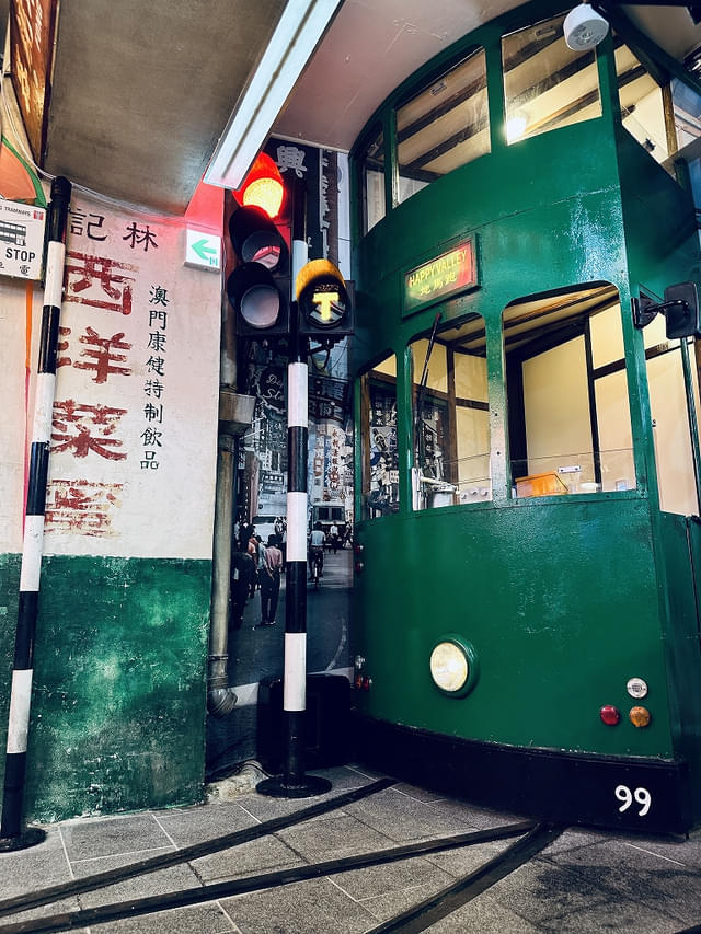 香港トラムの内部はトイレです。