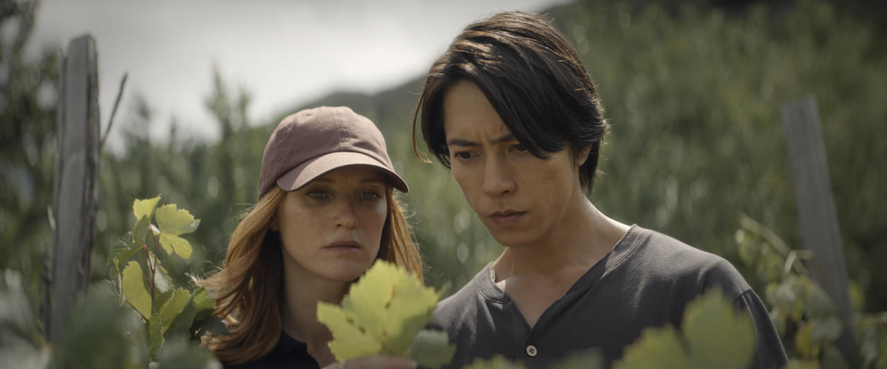 山下智久初海外ドラマ主演作「神の雫」シーズン2配信決定！ カミーユと一青が危険な試練に挑む