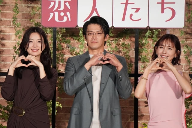 （左から）ハン・ヒョジュ、小栗旬、中村ゆり