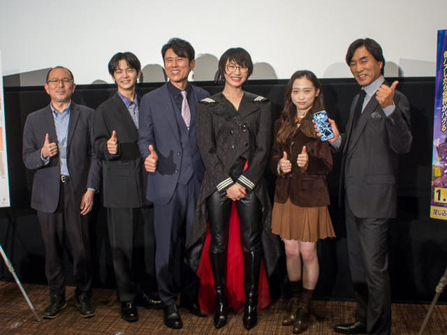 スマホがテーマの河森正治監督オリジナル長編を初お披露目 SUZUKA「魂からこの作品に向きあうことができました」