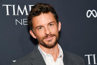 米ピープル誌が選ぶ「最もセクシーな男性」にジョナサン・ベイリー