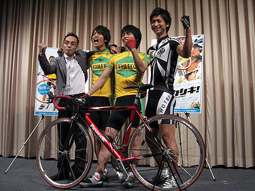 日本初のロードレース映画で、D-BOYS筋肉隆々！「シャカリキ！」完成