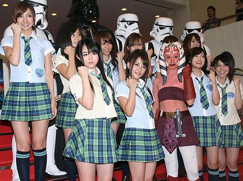 AKB48が「スター・ウォーズ」の試写会をお手伝い！