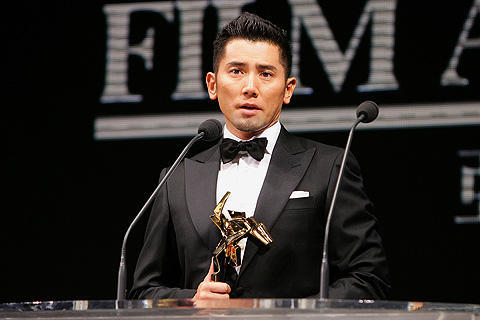 香港映画祭アジア映画賞、「おくりびと」本木雅弘が主演男優賞を受賞！