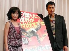 感銘を受けた「マッハ!」の監督だけに、 出演は二つ返事だったという阿部「チョコレート・ファイター」